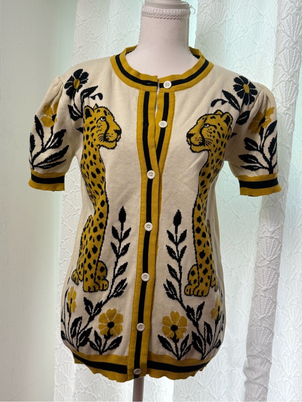 Cream and Mustard Leopard Jacquard Short-Sleeve Cardigan Blazer